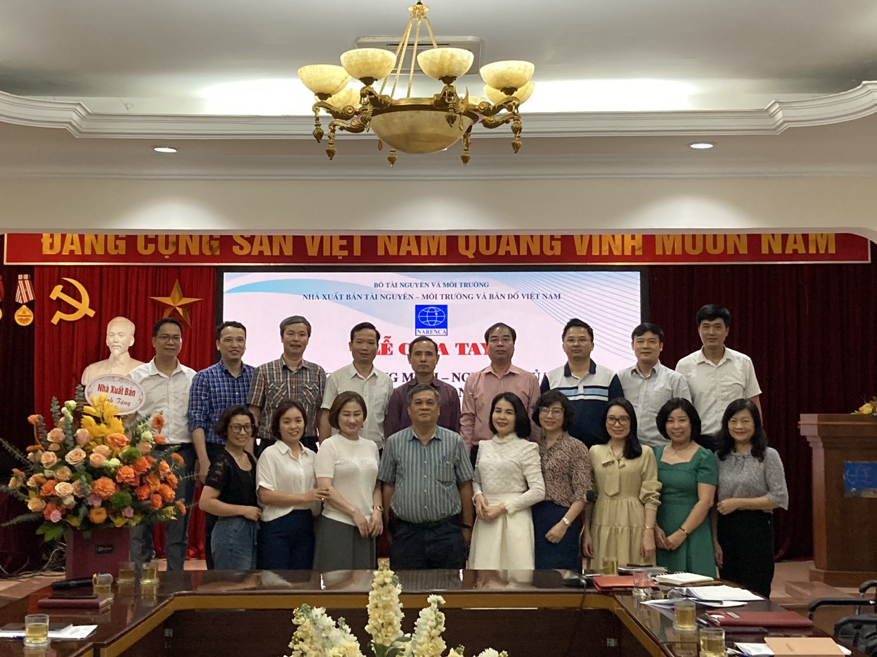 Gặp mặt chia tay ông Kim Quang Minh - Nguyên Chủ tịch kiêm Tổng Giám đốc Nhà xuất bản Tài nguyên - Môi trường và Bản đồ Việt Nam