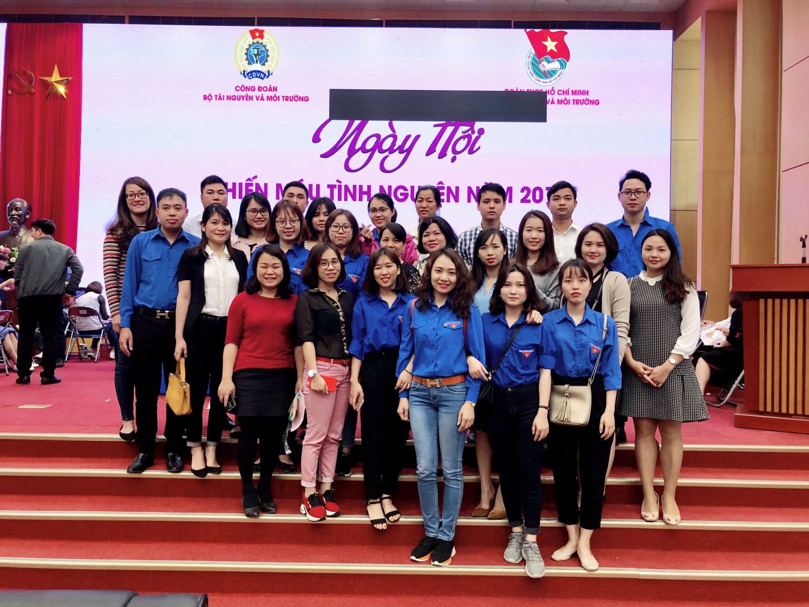 Đoàn thanh niên và công đoàn Nhà xuất bản TNMT & Bản đồ VN tham gia Ngày hội hiến máu tình nguyện năm 2019