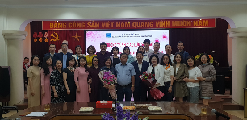 Chào mừng kỷ niệm 90 năm ngày thành lập Hội LHPN Việt Nam 20/10/1930-20/10/2020