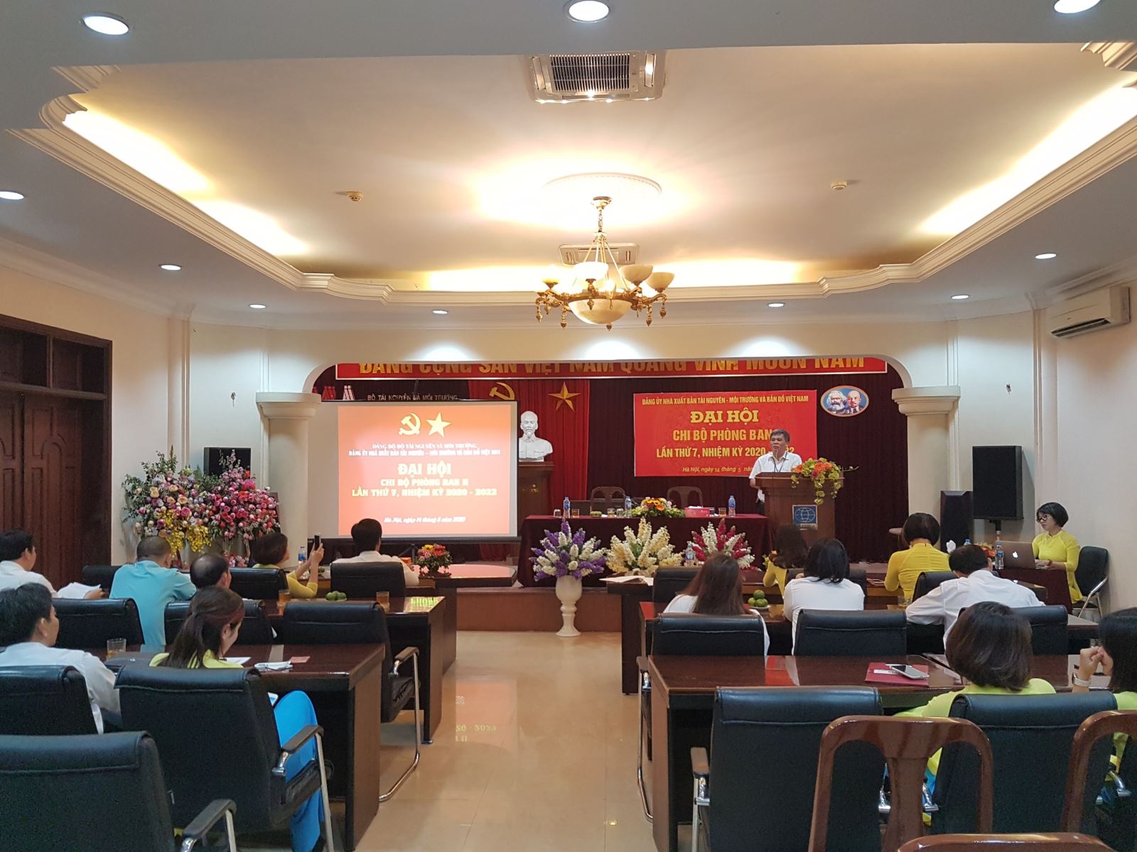 Tiến hành Đại hội các Chi bộ trực thuộc Đảng Ủy NXB Tài nguyên – Môi trường và Bản đồ Việt Nam