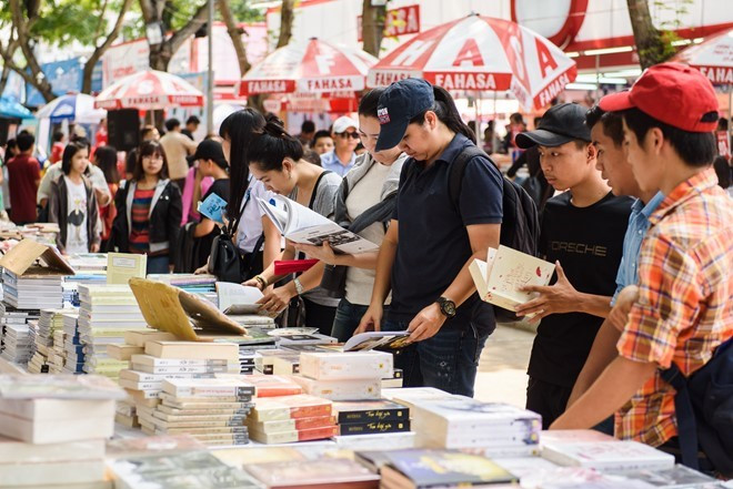 Nhà xuất bản Tài nguyên – Môi trường và Bản đồ Việt Nam hưởng ứng ngày Sách Việt Nam lần thứ 8